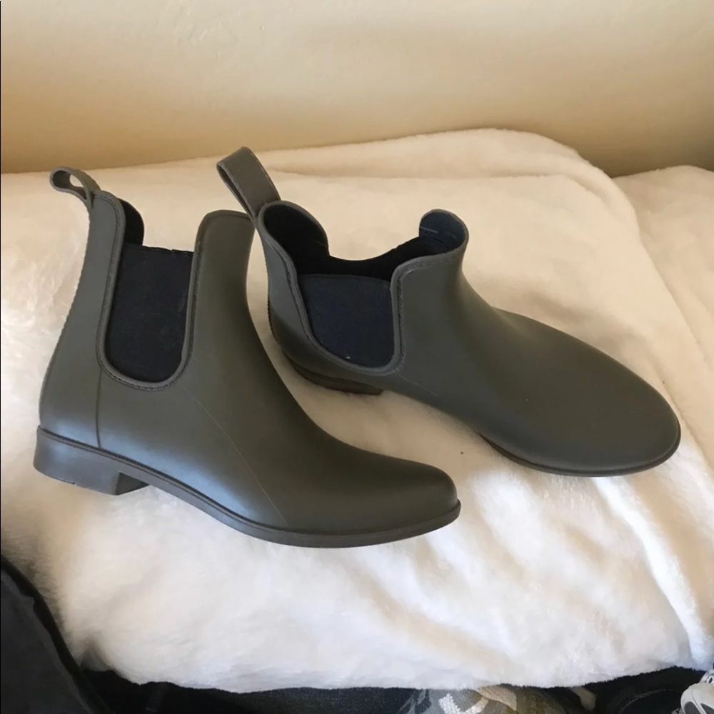 Rubber boots